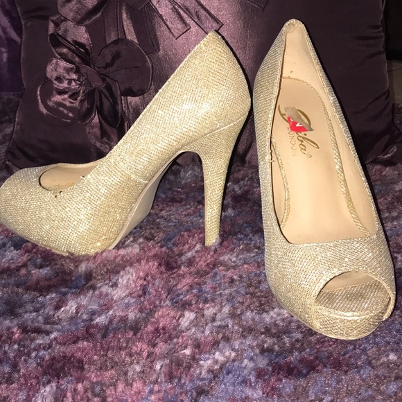 Heels - Picture 1 of 1